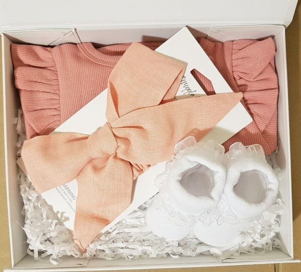 Mini magnetic girl gift hamper for baby with socks bow and clothing